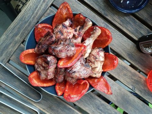 BBQén hoort erbij tijdens kamperen..