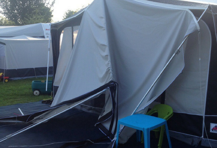 Luifel ingestort wind kamperen slecht weer