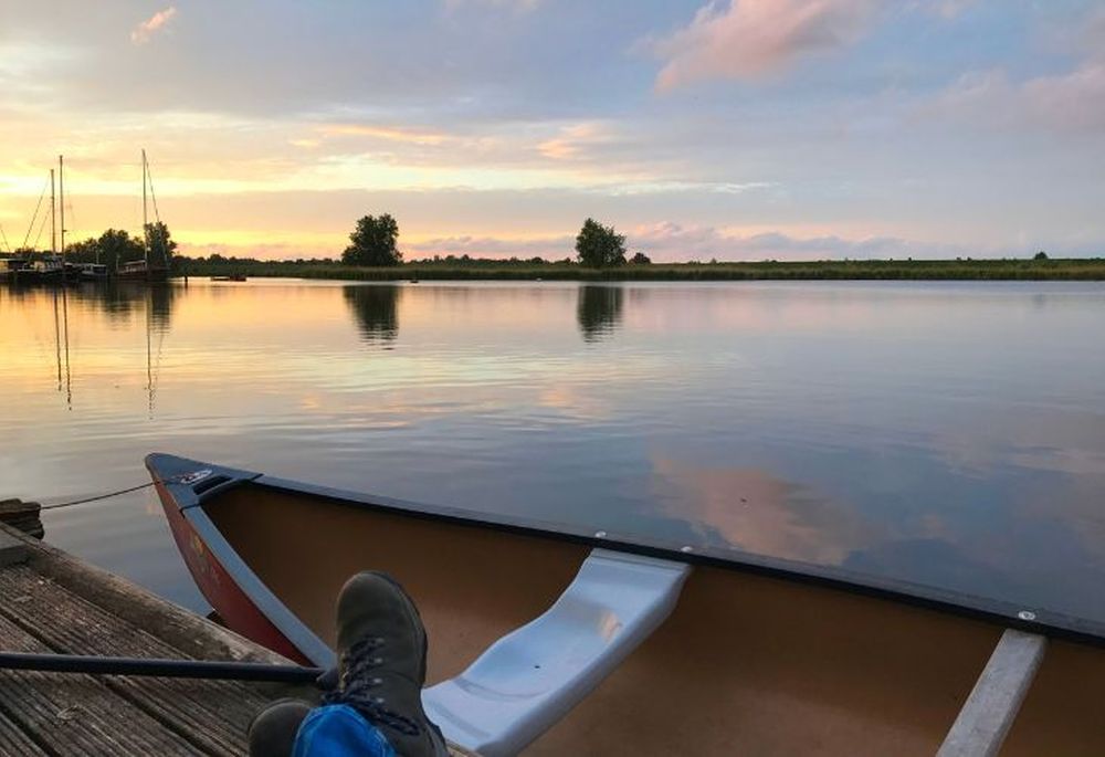 Vlotkamperen kampeervlot zonsopkomst