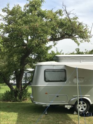 Caravan op camping