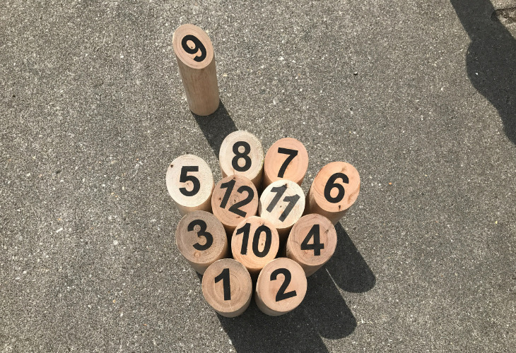 Cijferpaaltjes campingspel