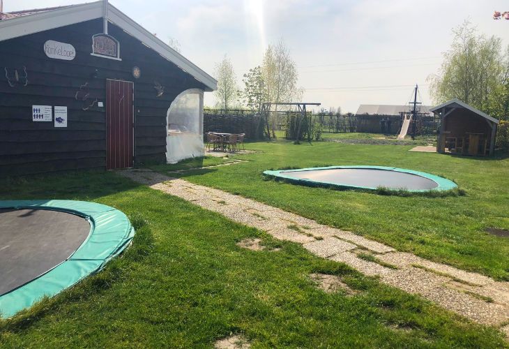 boerencamping met trampolines