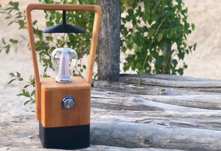 camping lamp met powerbank 