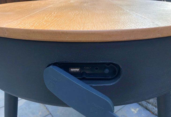 camping-tafel-bluetooth-muziek