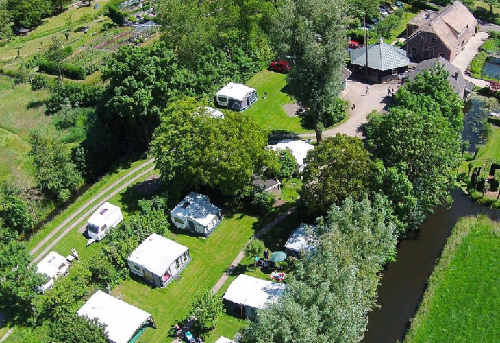 Bovenaanzicht Campin bij Groen Geluk