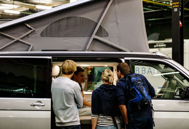 laat je informeren over campers op de Camperbeurs Hardenberg