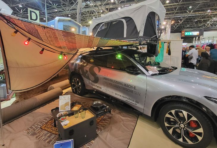 Daktenten op elektrische auto's