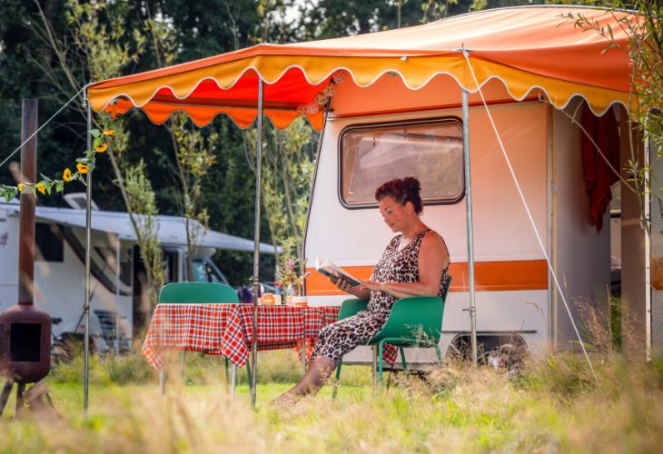 Retro Caravan Huren bij de Boer 